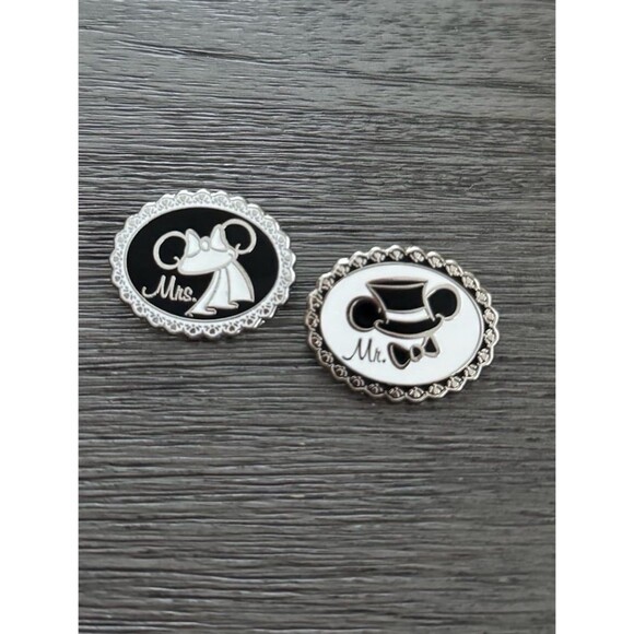Disney Parks Mr. and Mrs. Pins Wedding Mickey and Minnie Ears Pin Trading - Picture 1 of 3